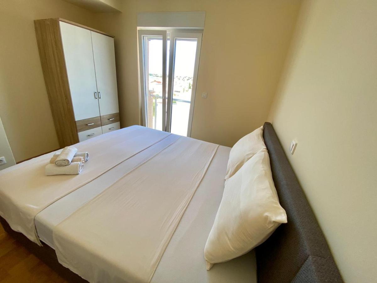 Atrium Novalja Apartamento Exterior foto